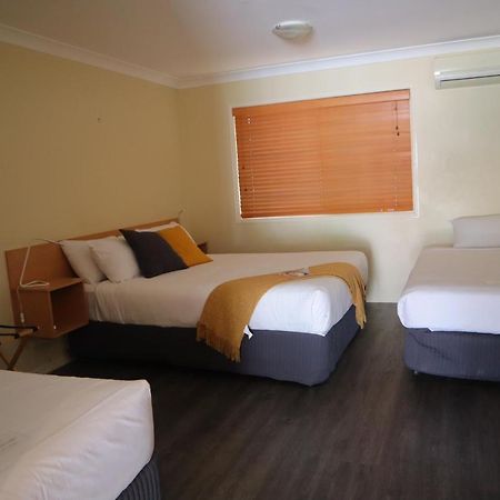 Country Roads Motor Inn Gayndah Exterior photo