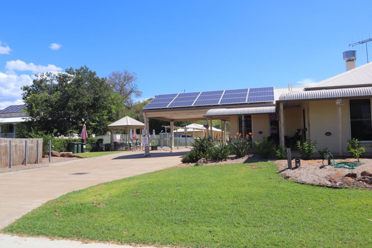 Country Roads Motor Inn Gayndah Exterior photo